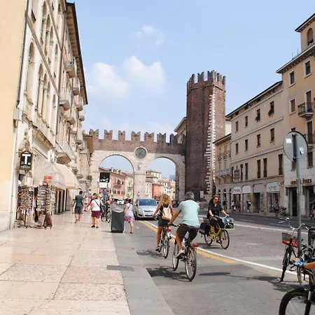 Dreaming Piazza Bra Rooms-2